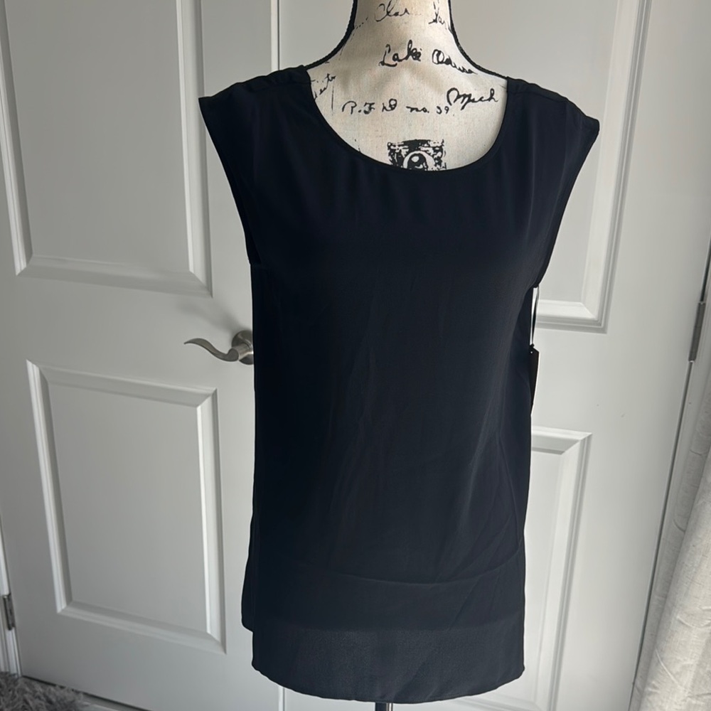 Halogen Elegant Black Sleeveless Top